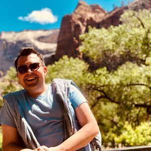 Meet your Posher, Dustin